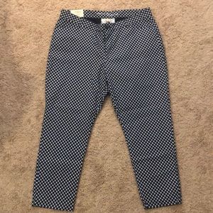 Blue and white Gap Capri pants